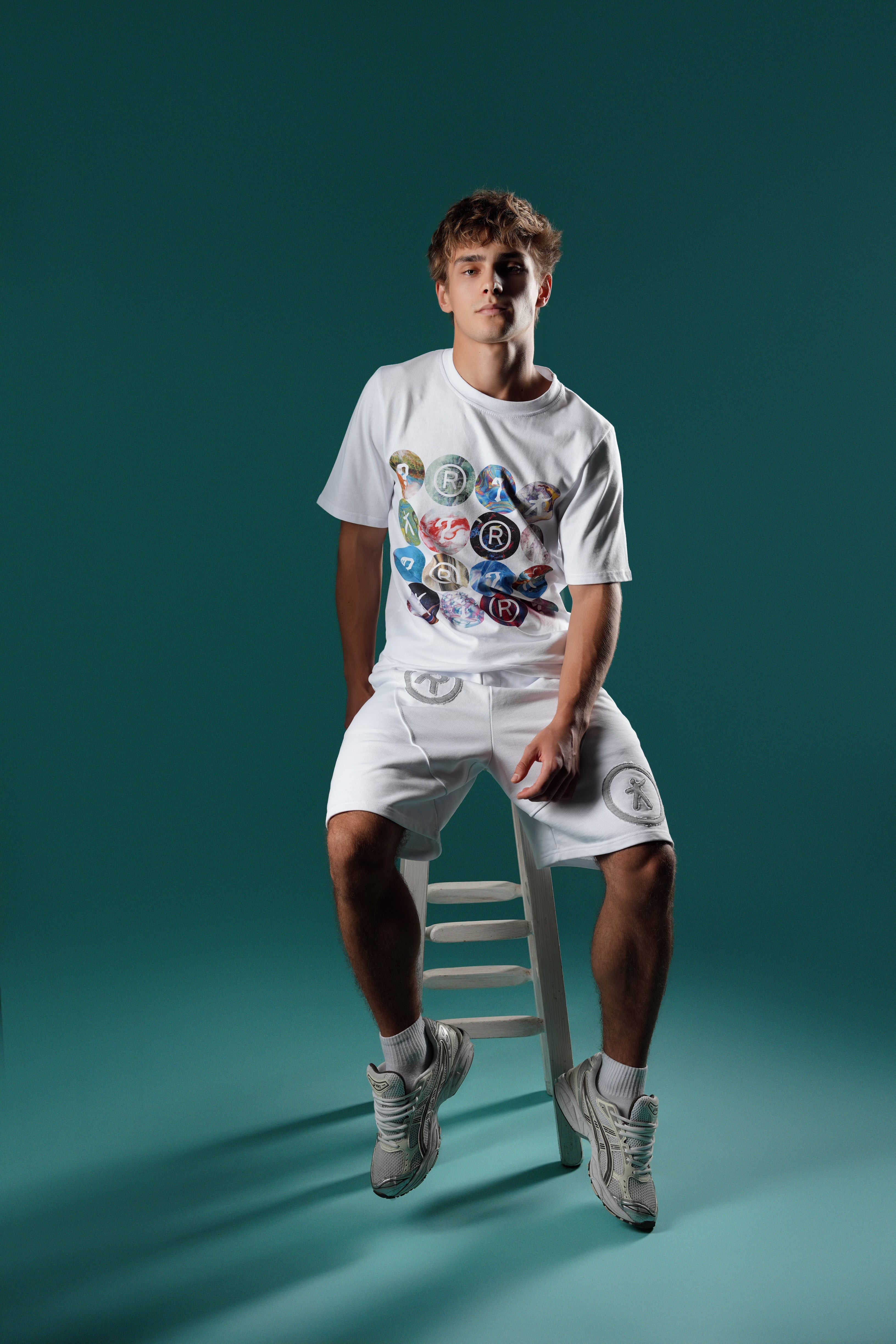 Circle Slim Tee - White