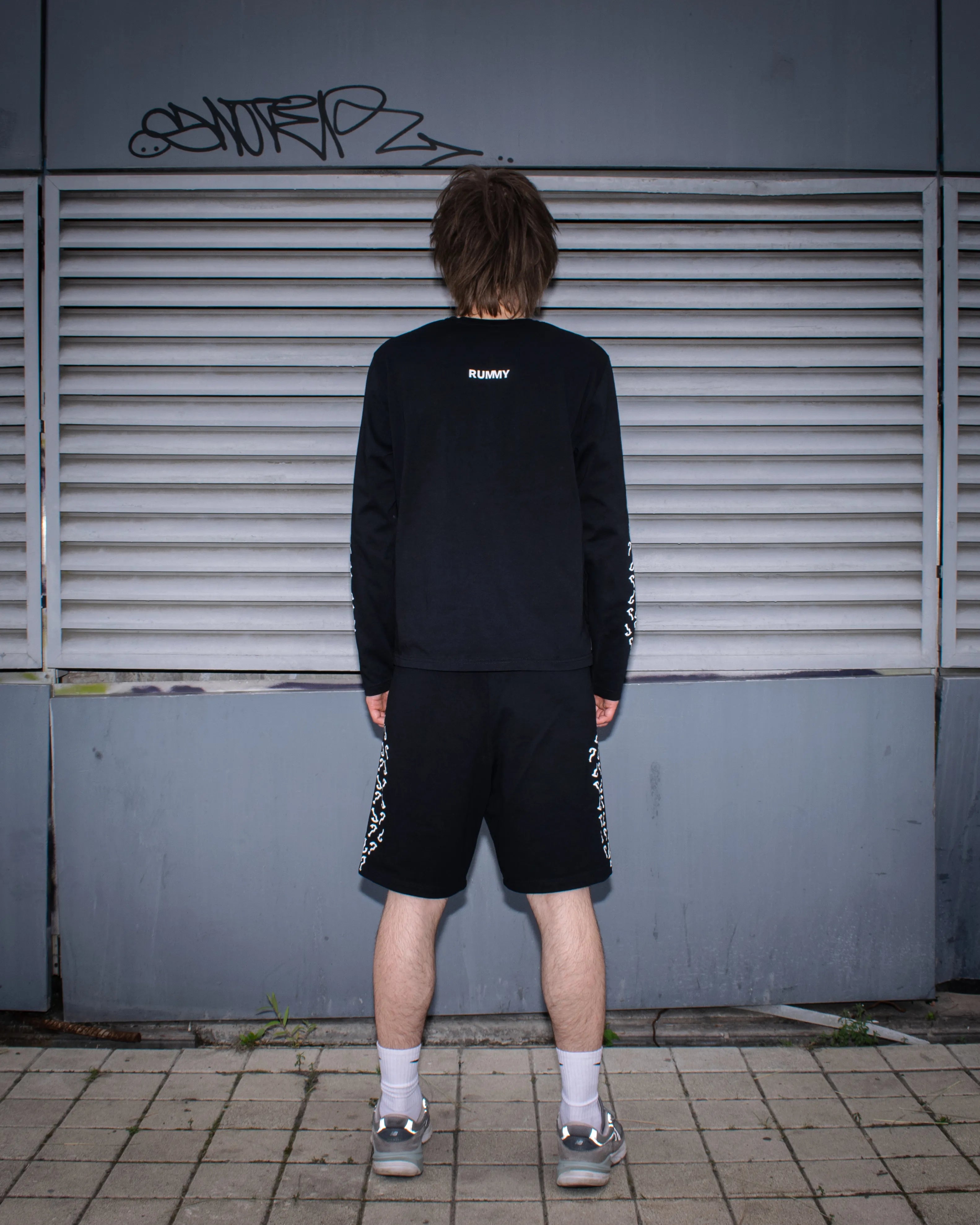 Longsleeve - Чорний
