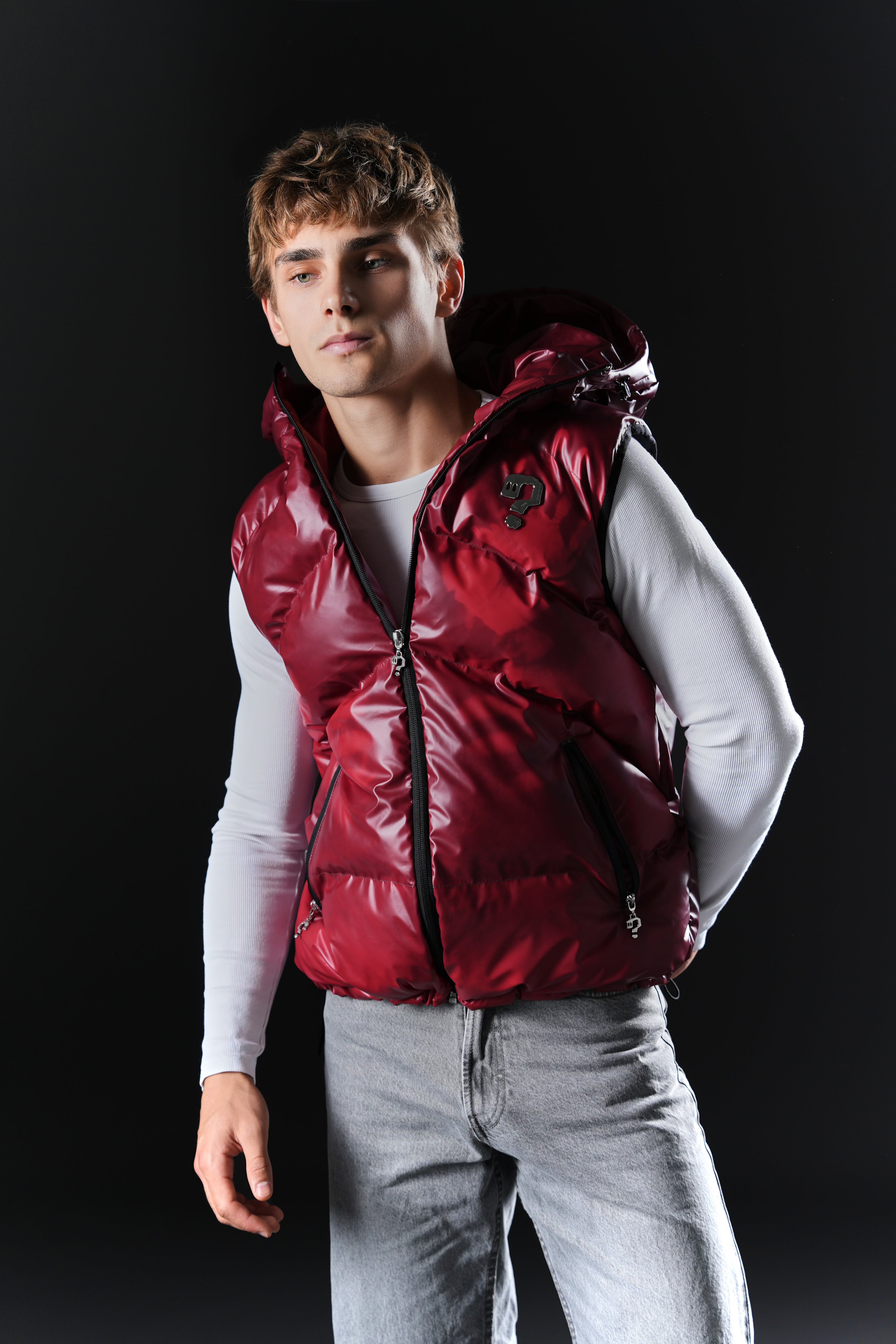 Puffer Vest - Thermochromic Red
